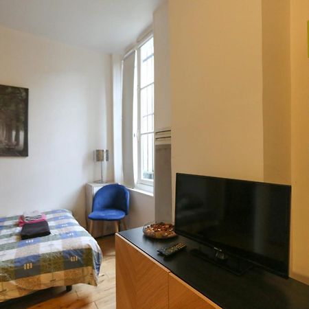Superb quiet&comfortable studio apartment París Exterior foto