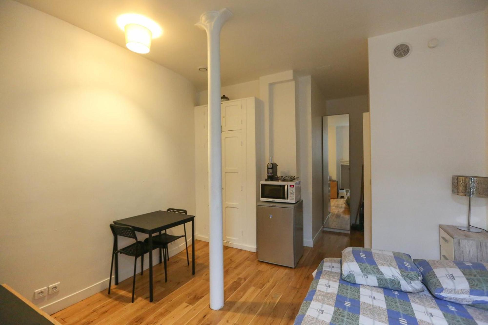 Superb quiet&comfortable studio apartment París Exterior foto
